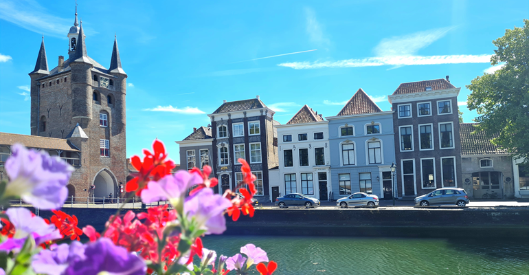 De stad Zierikzee is een prachtige havenstad op Schouwen-Duiveland in Zeeland.